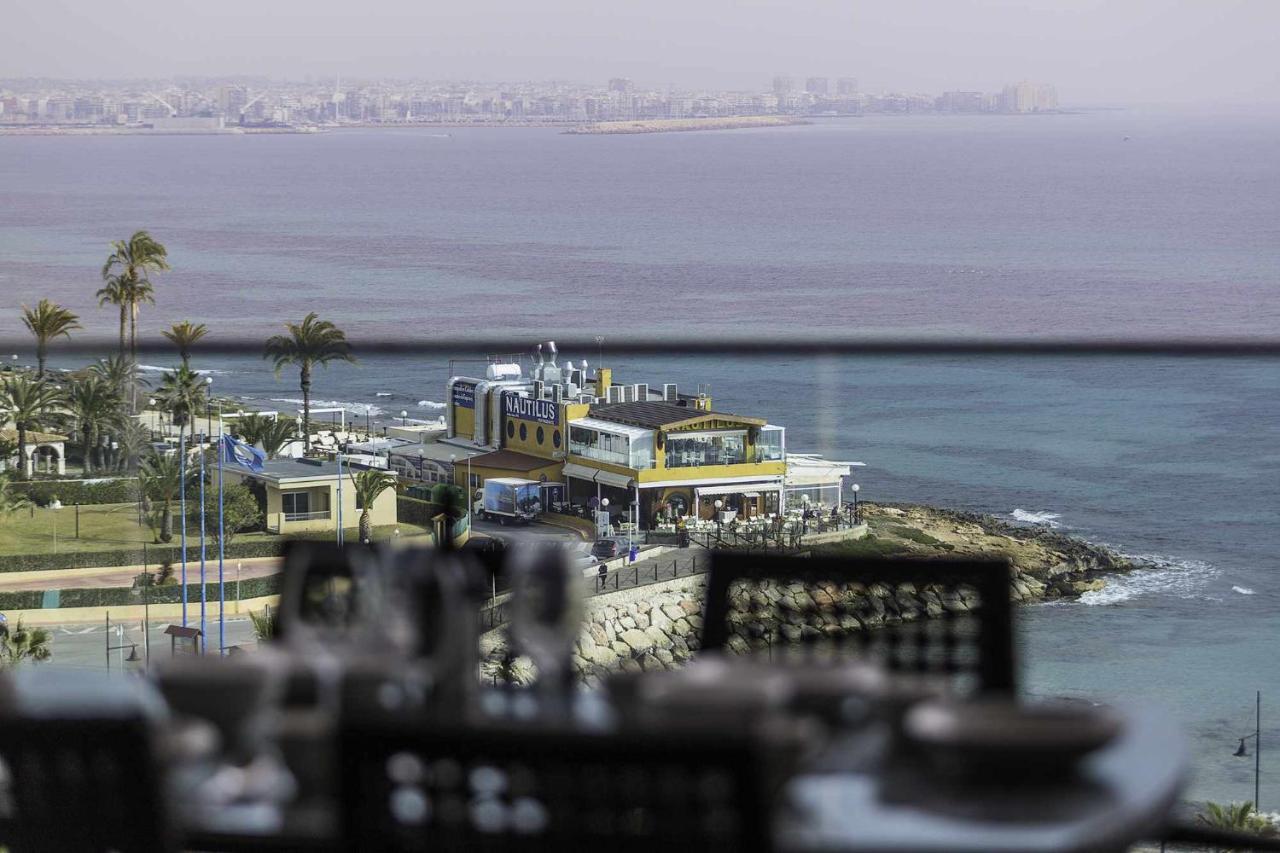 Apartamento Sea Senses Victoria Frente Al Mar Torrevieja Luaran gambar