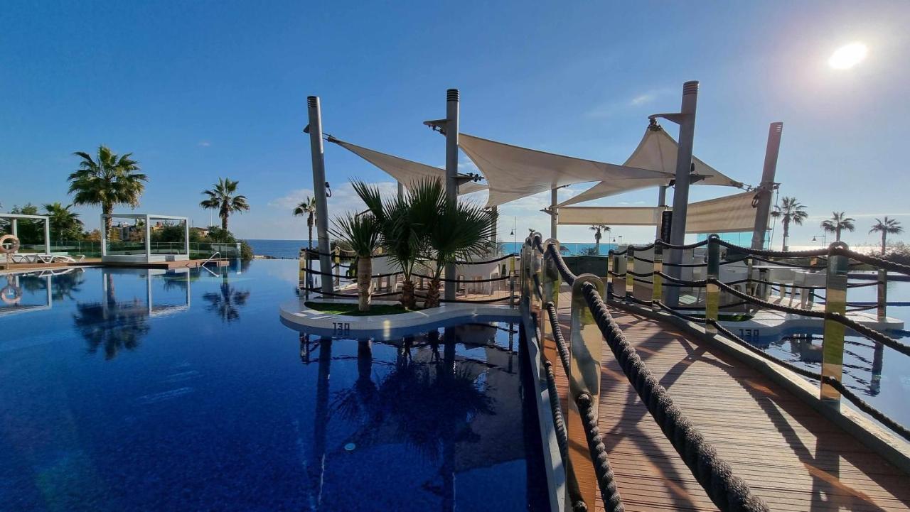 Apartamento Sea Senses Victoria Frente Al Mar Torrevieja Luaran gambar