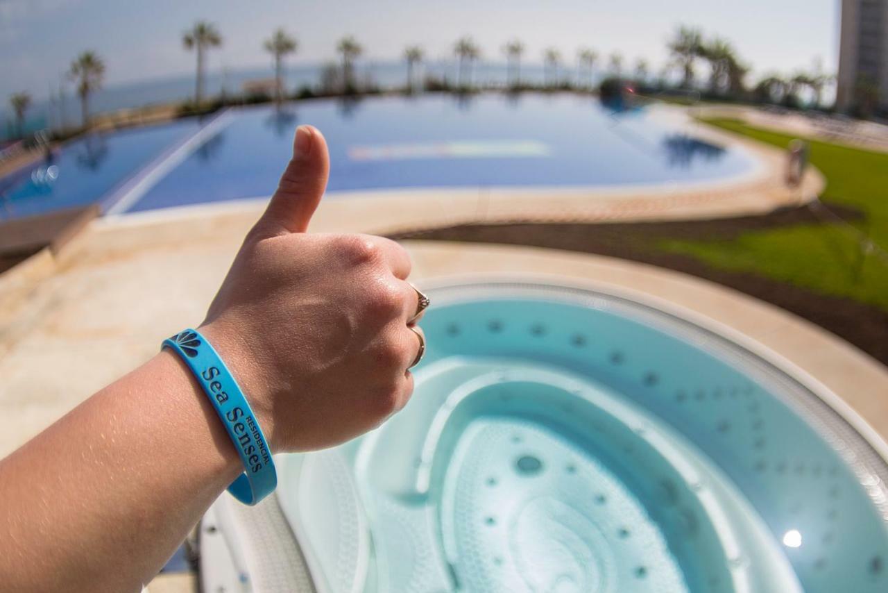 Apartamento Sea Senses Victoria Frente Al Mar Torrevieja Luaran gambar